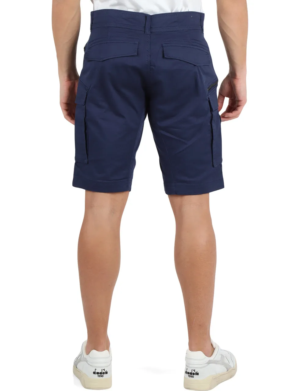 Bermuda in cotone stretch con tasche cargo