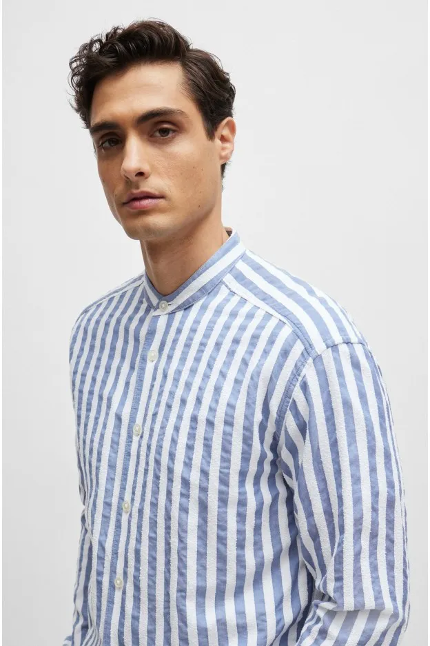   Boss - Hugo Boss     Boss - Hugo Boss Boss - Hugo Boss camicia relaxed fit senza collo in misto cotone bouclé a righe    