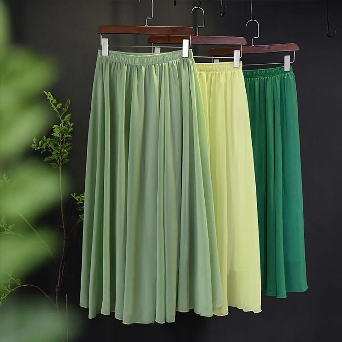 Gonna lunga da donna in chiffon a pieghe a vita alta Gonna lunga Gonne in chiffon a pieghe da donna