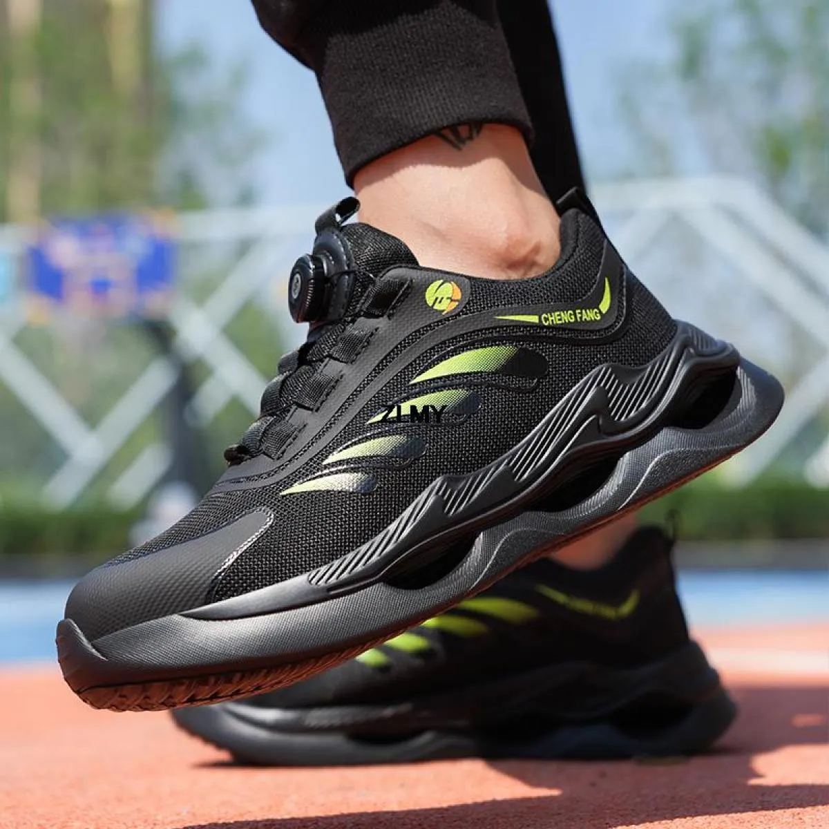 Moda Uomo Scarpe antinfortunistiche Puntale in acciaio Stivali da lavoro Uomo Sneaker antiforatura Uomo Leggero Fibbia rotatoria