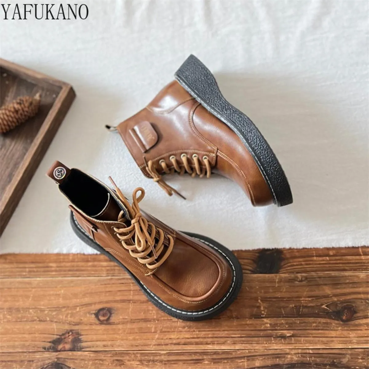 Mori Girl Letterario Retro Punta Rotonda Suola Spessa Scarpe con Testa Grande Stile Britannico Stringati Stivali da Donna Fatti