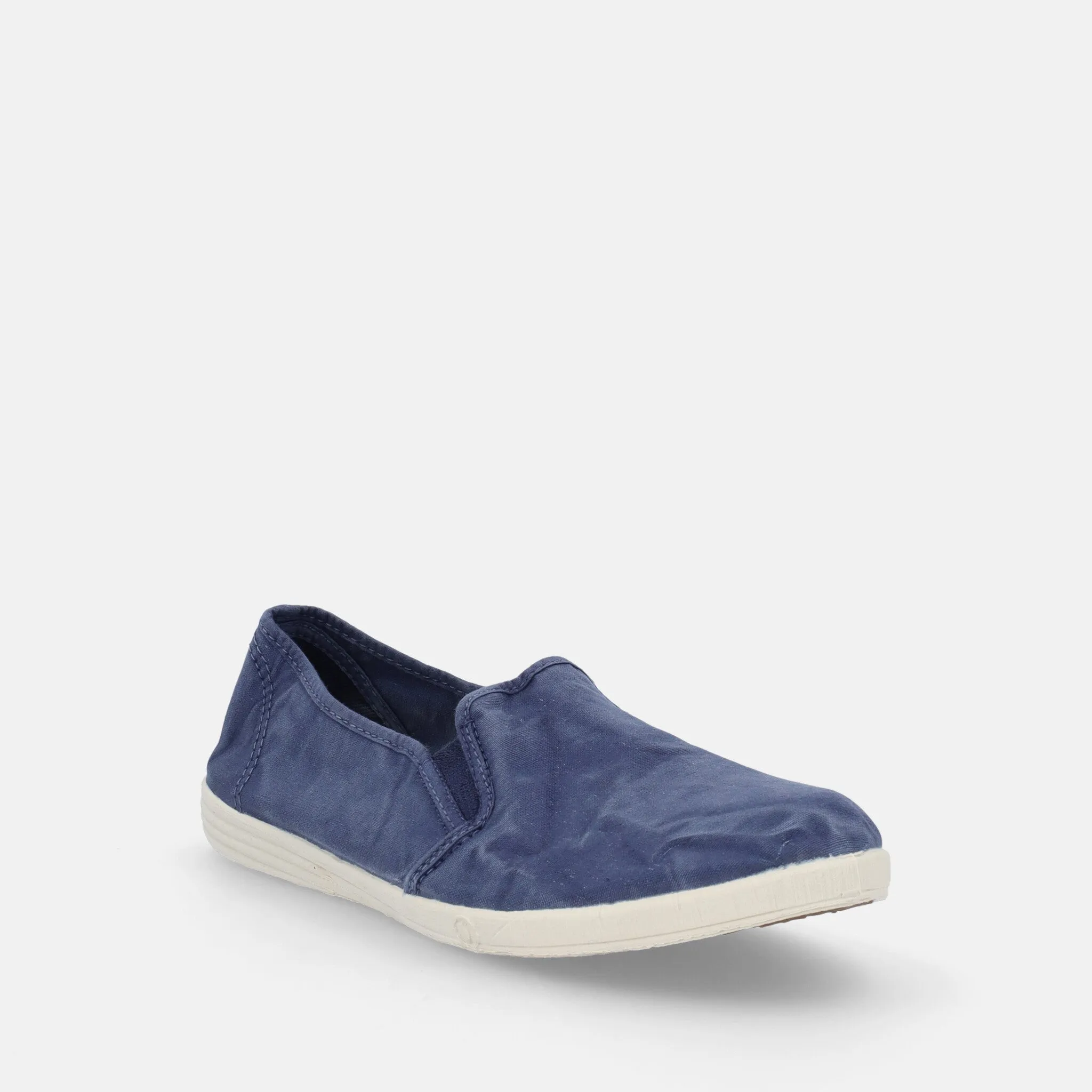 NATURAL WORLD SLIP-ON