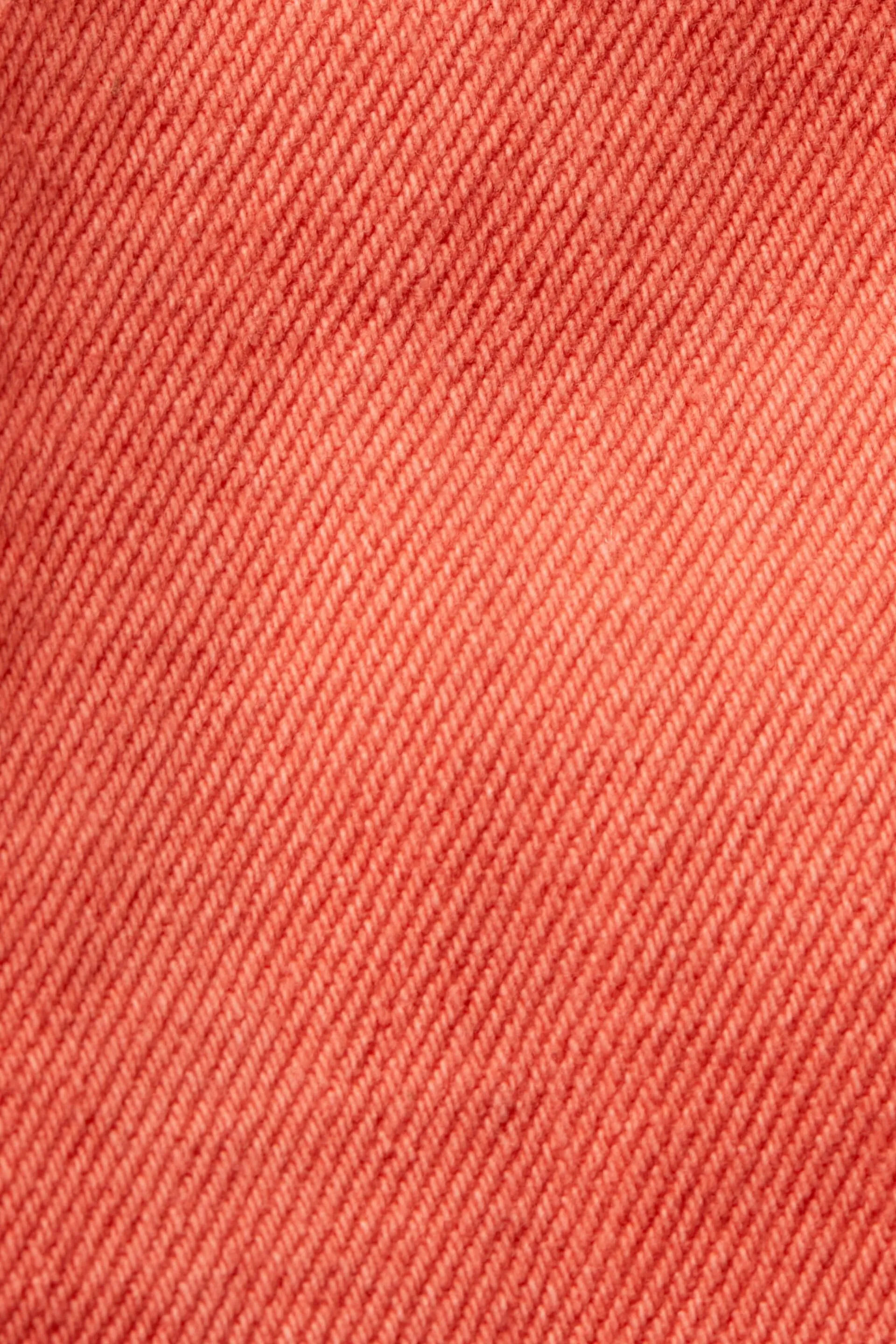 Pantaloncini di jeans a vita alta con cintura da annodare