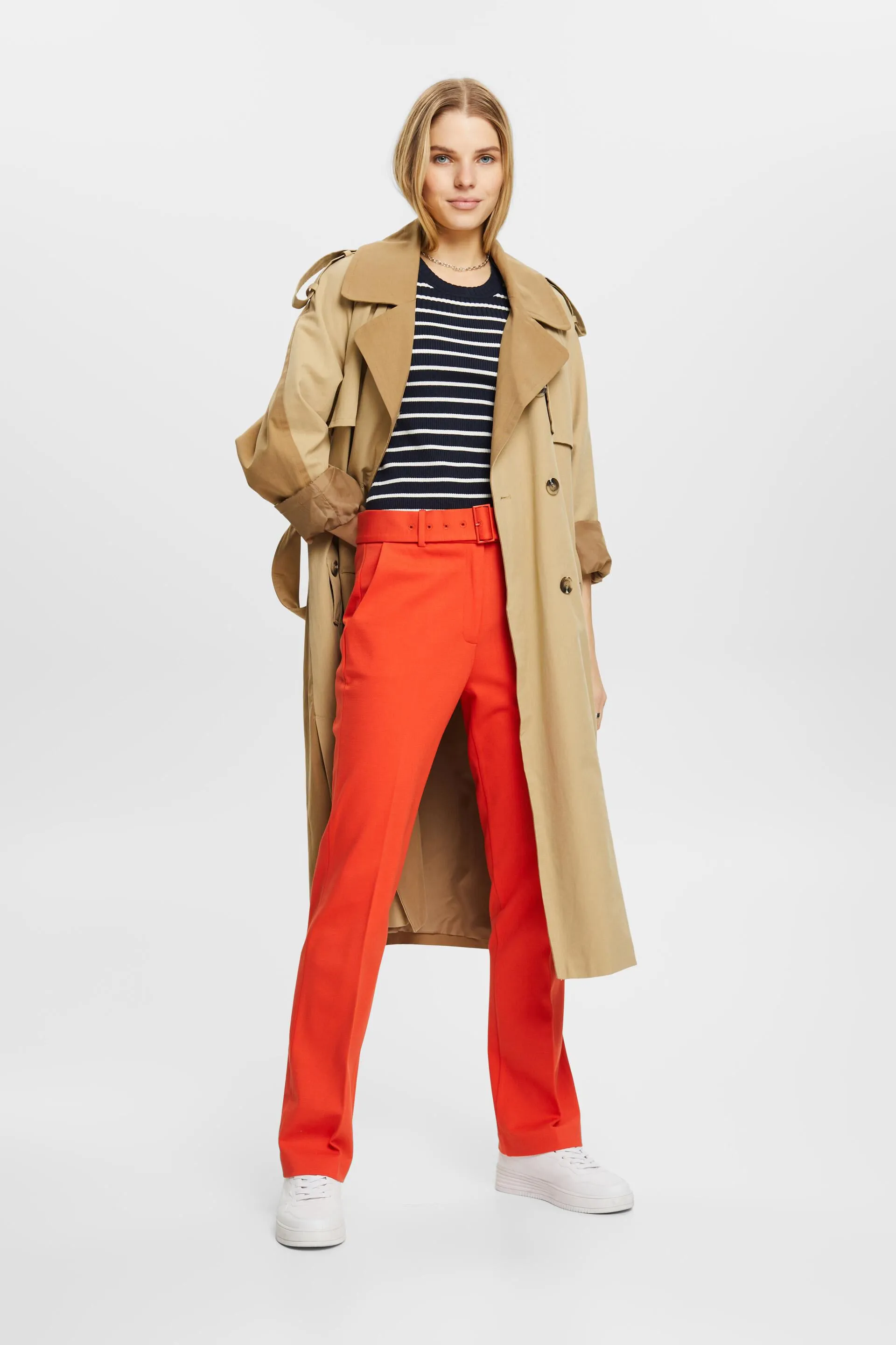 Pantaloni a vita alta con cintura
