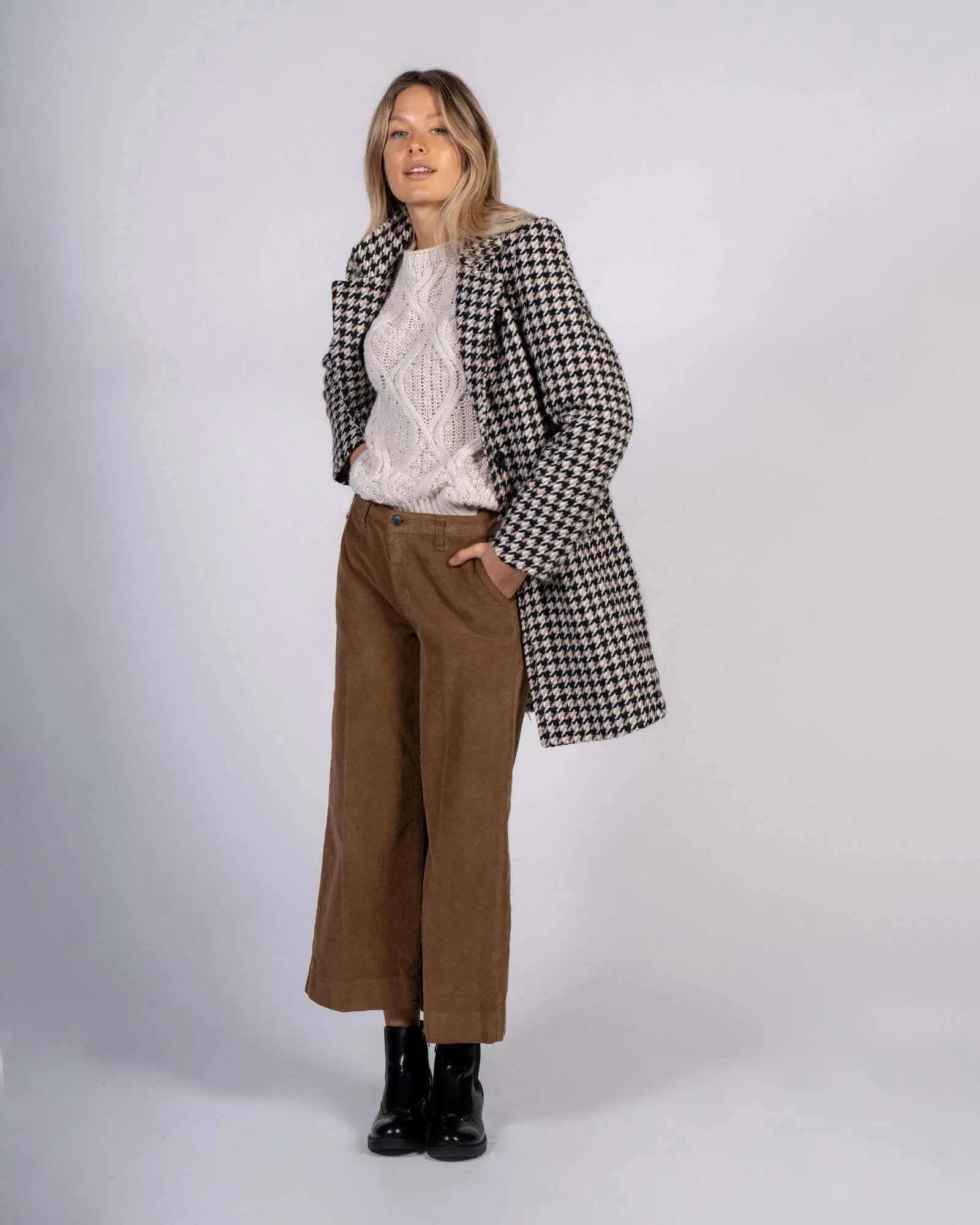 Pantaloni culotte a costine cropped - Cammello