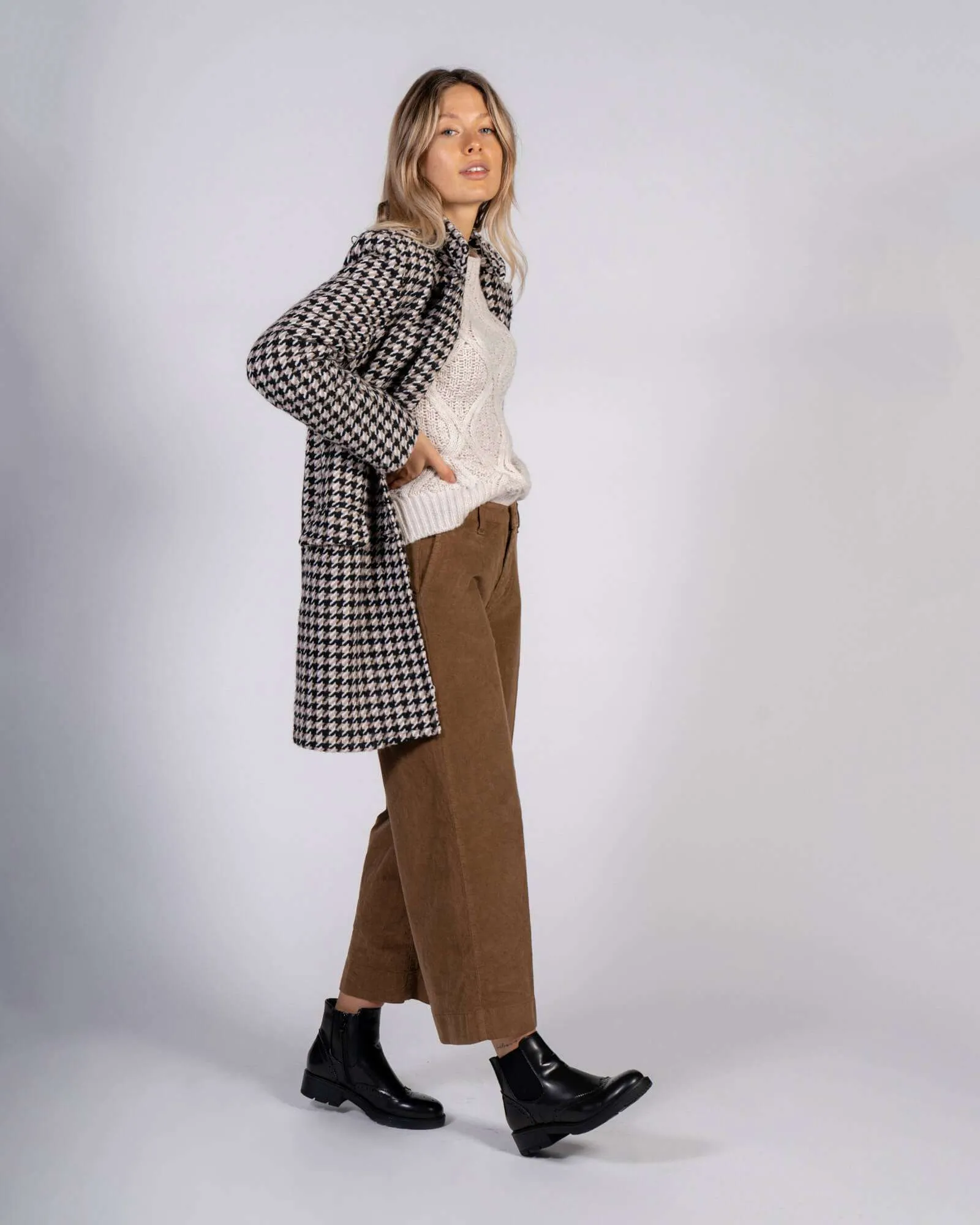 Pantaloni culotte a costine cropped - Cammello