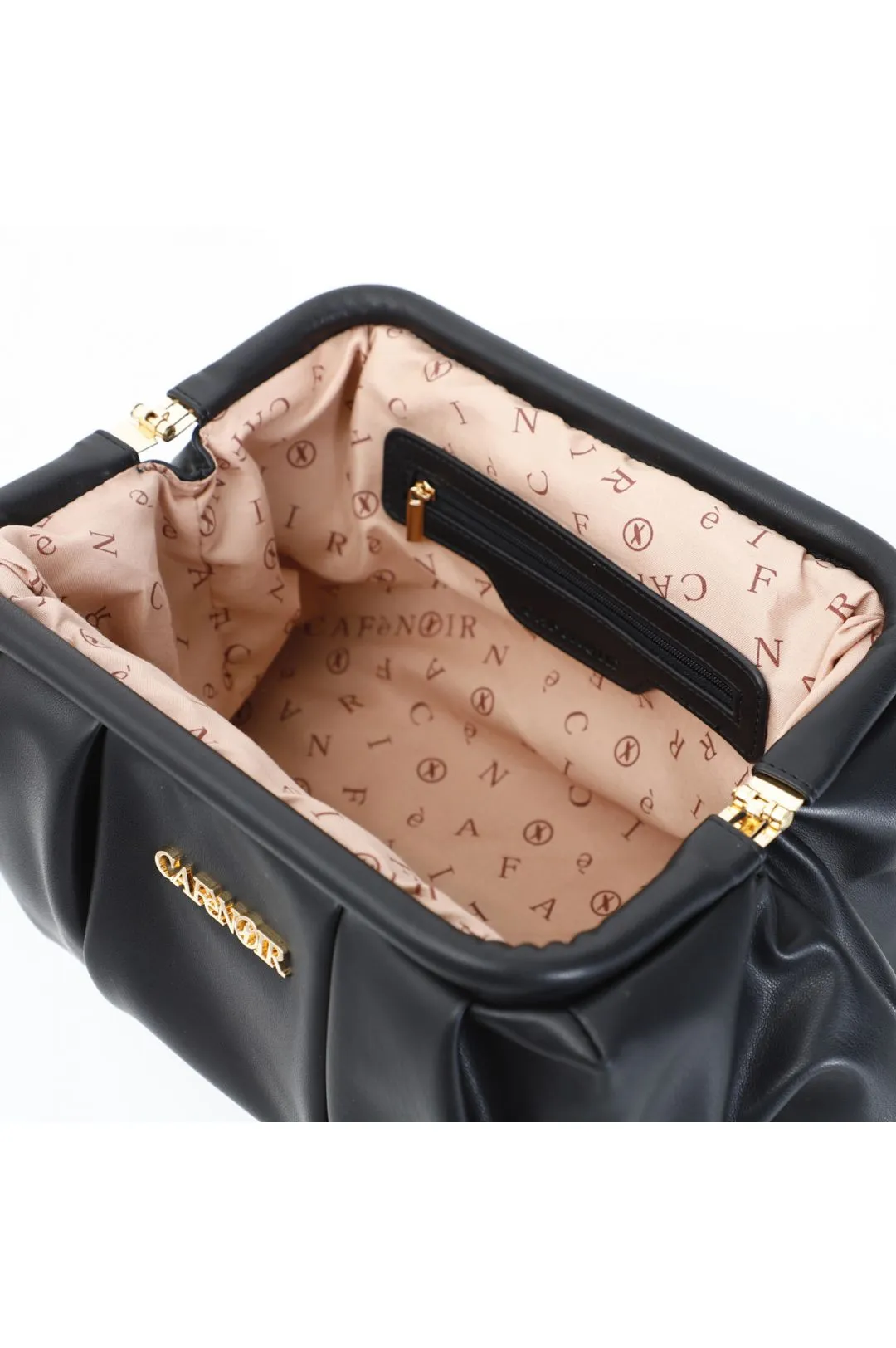 pochette morbida con pieghe e chiusura a scatto nero