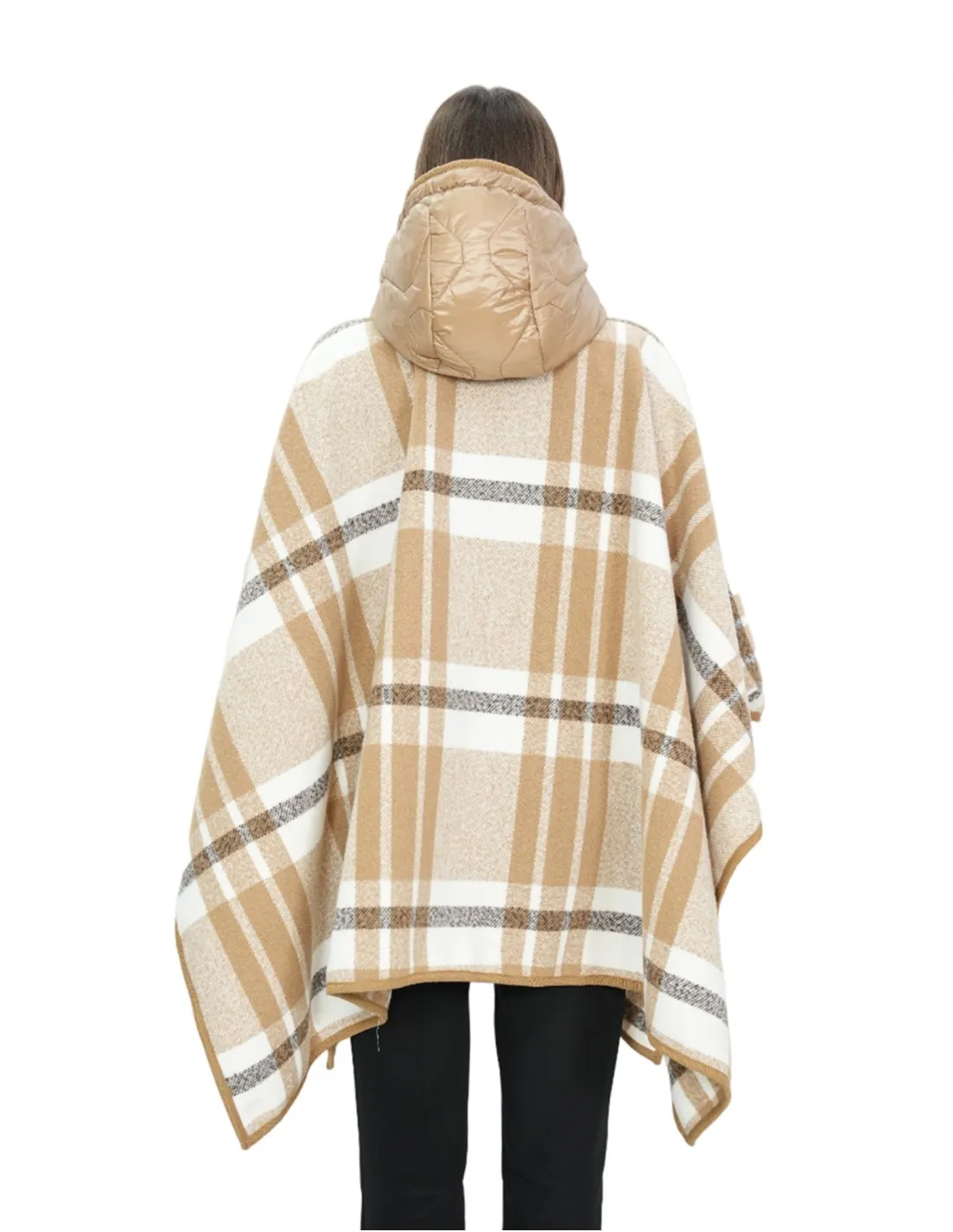 Poncho mantella in lana con inserti in piumino marrone fantasia a quadri con cappuccio e chiusura bottoni tasche esterne 