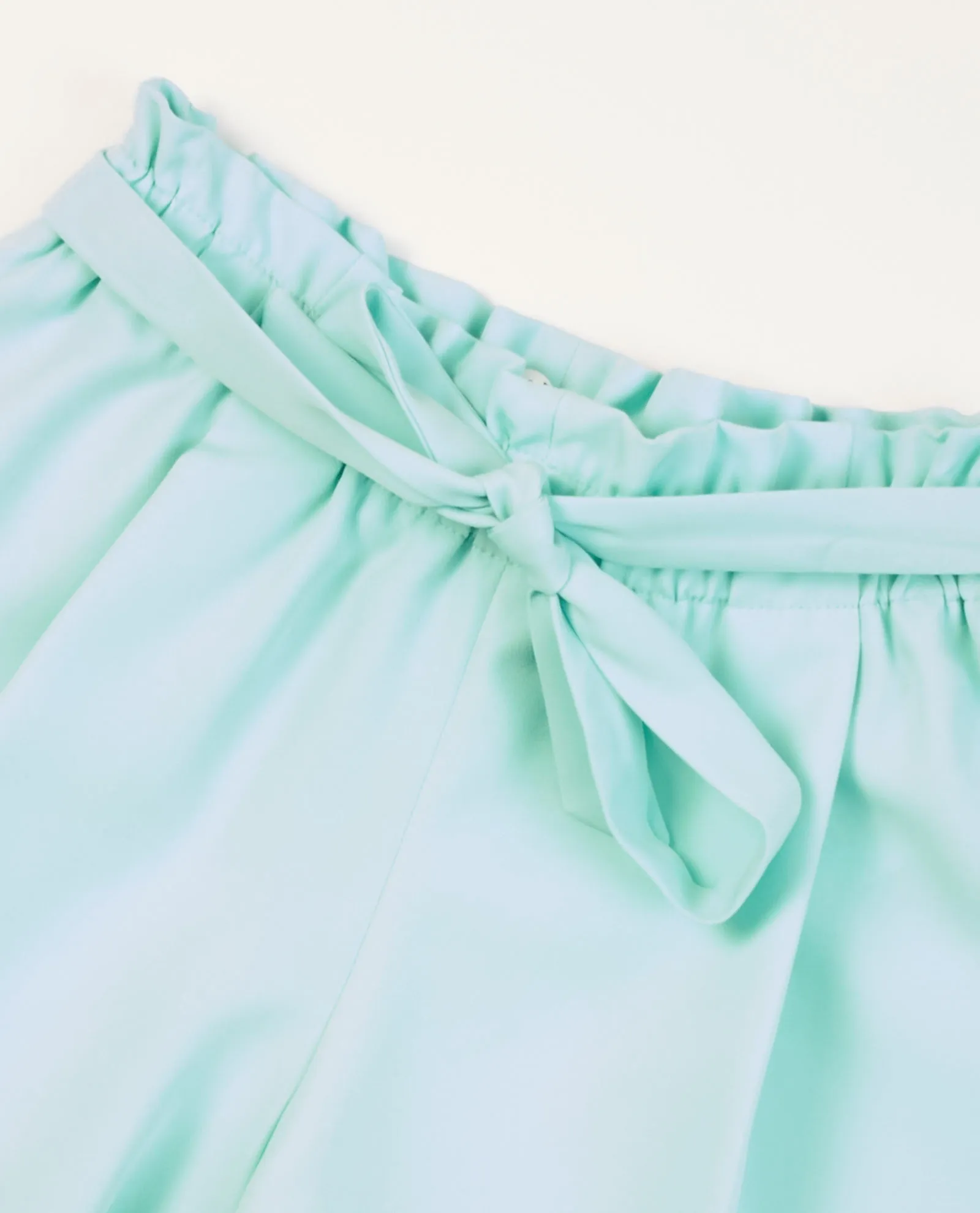 Shorts bambina Elsy con cintura annodabile