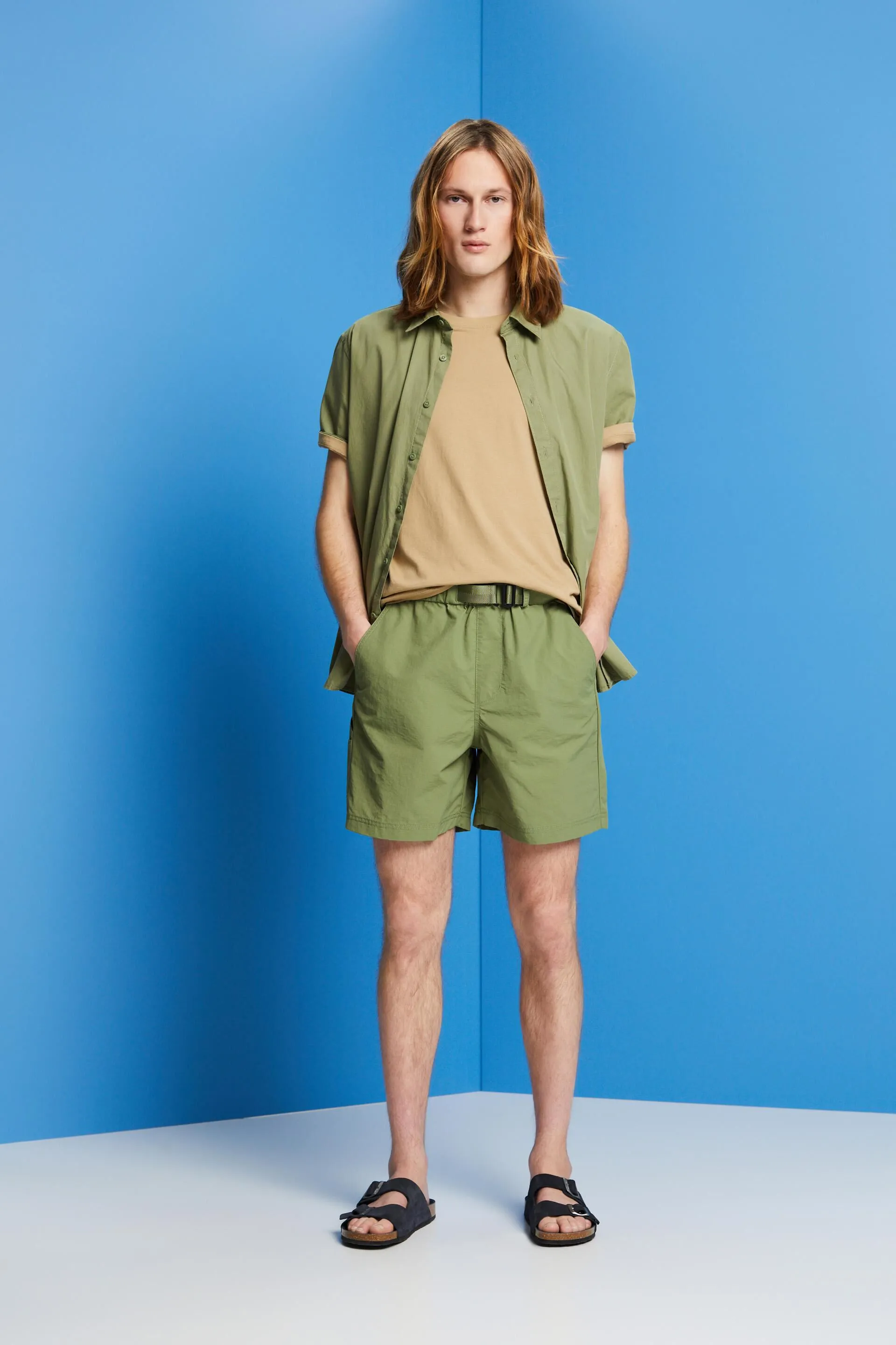 Shorts con cintura integrata