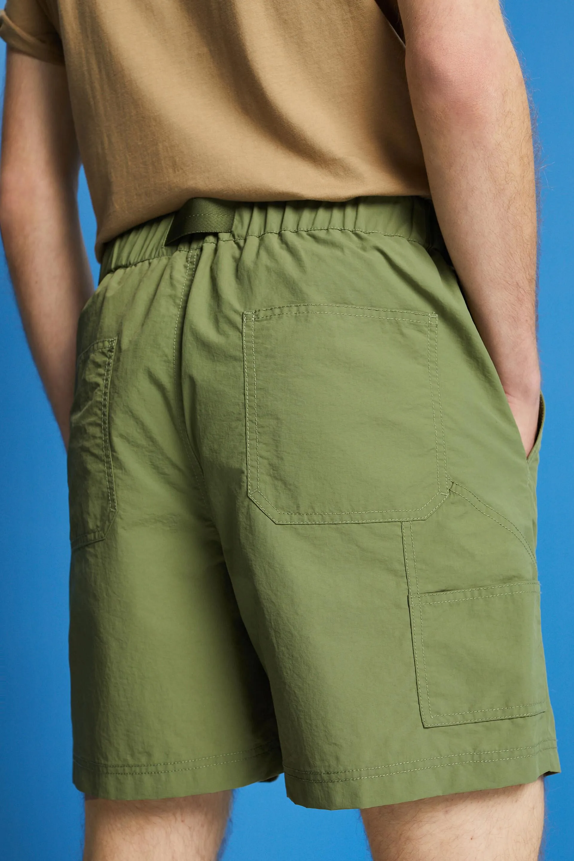 Shorts con cintura integrata