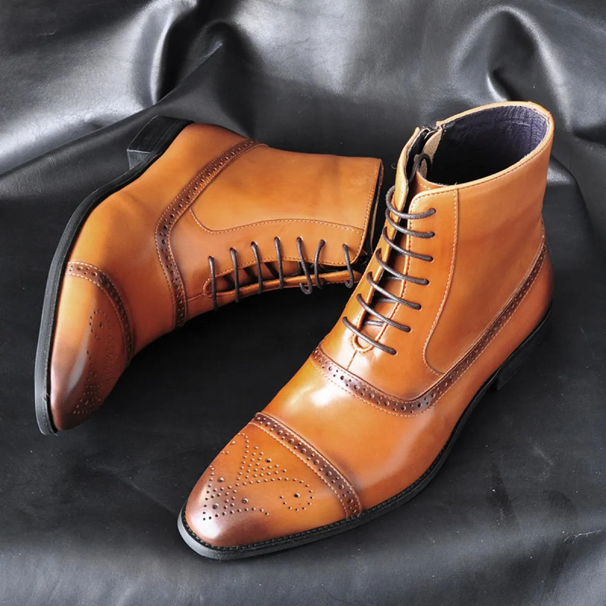 Stivali in pelle con cerniera laterale Scarpe alte stringate stile britannico primaverili da uomo Scarpe da trekking di grandi d