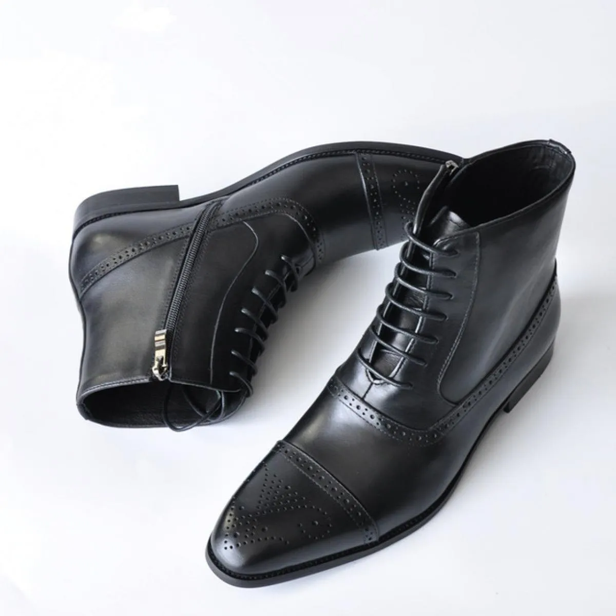 Stivali in pelle con cerniera laterale Scarpe alte stringate stile britannico primaverili da uomo Scarpe da trekking di grandi d