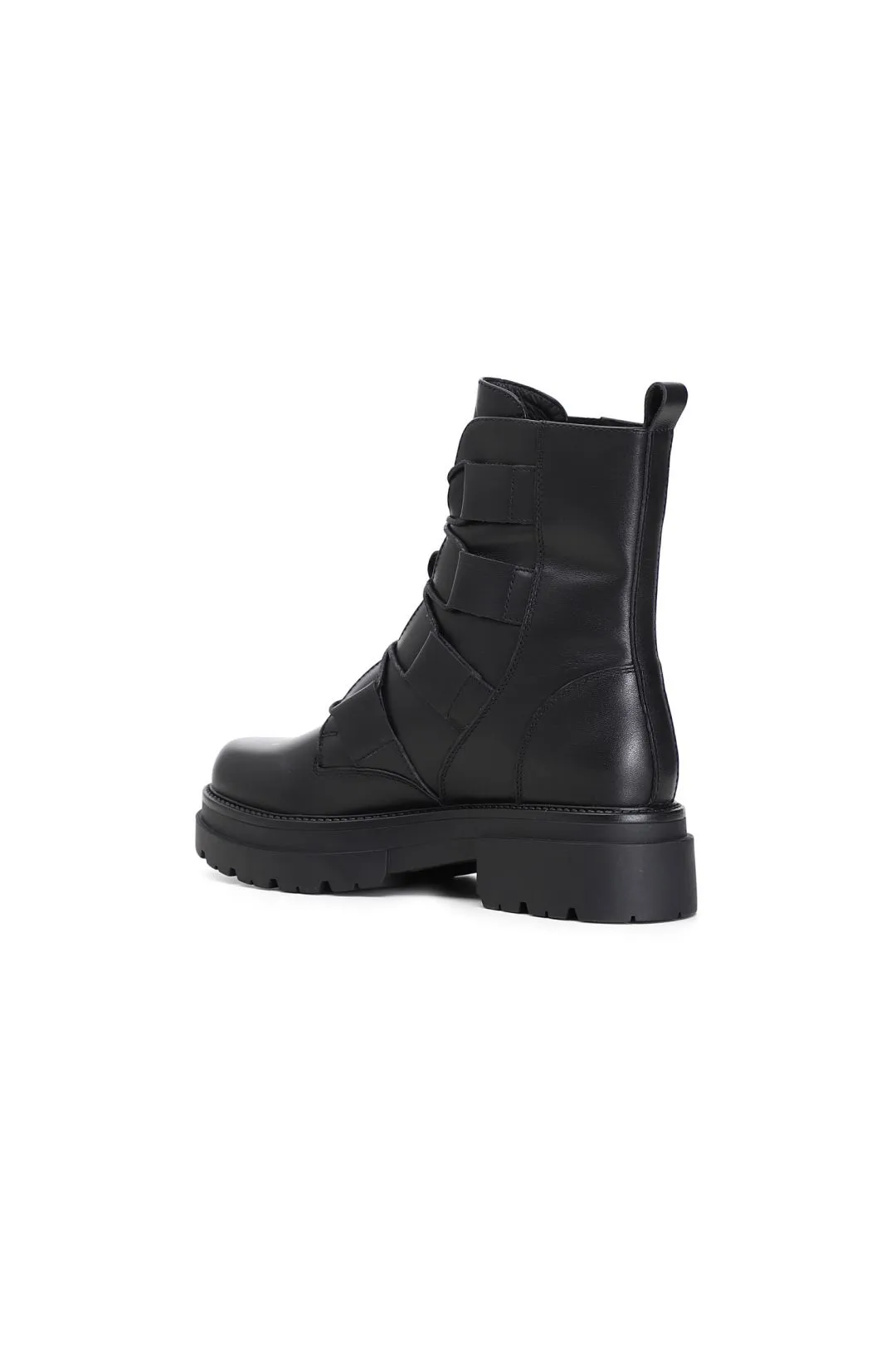 tronchetti modello biker allacciati in pelle