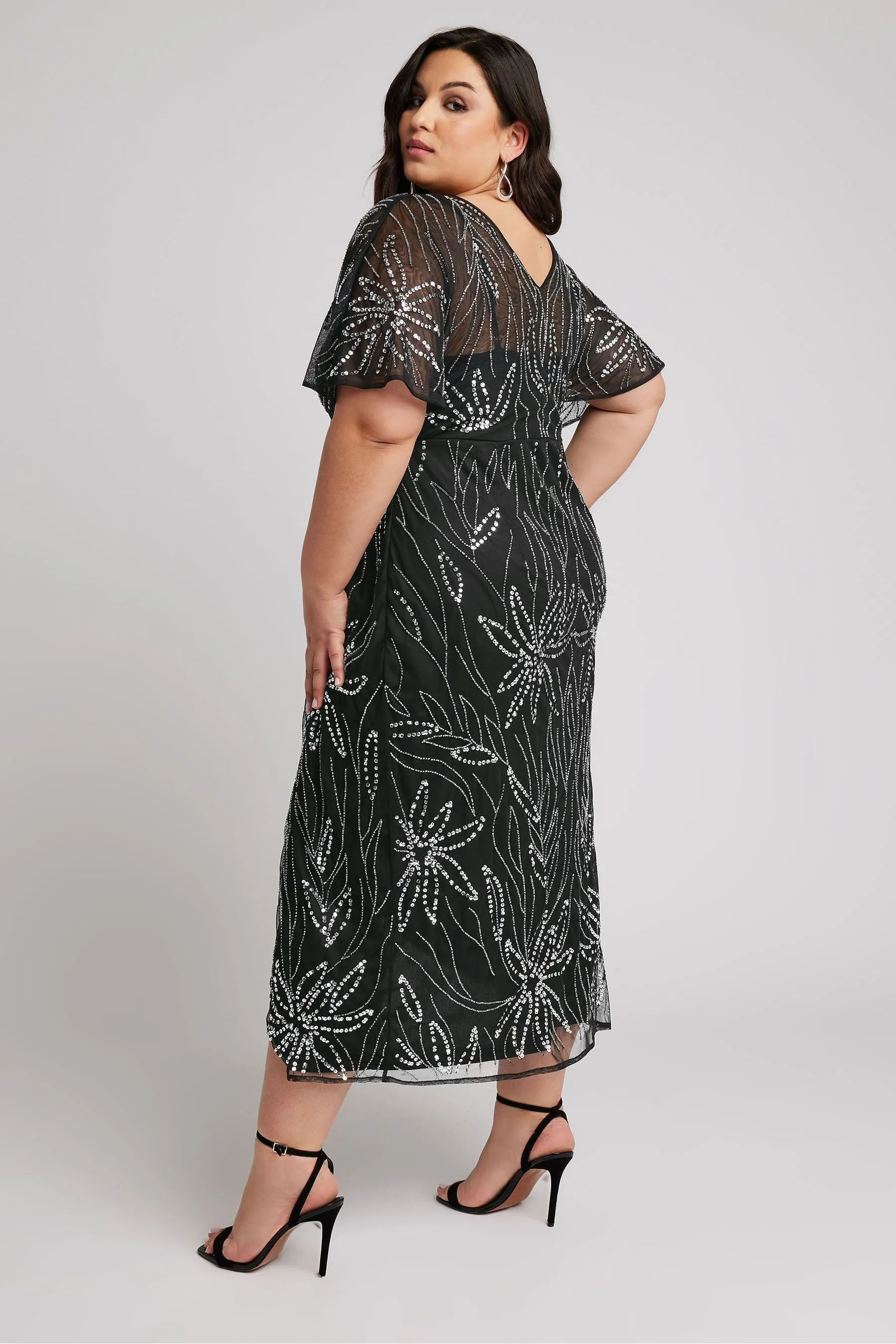 Yours Curve Luxe - Abito maxi a portafoglio decorato